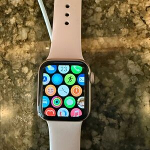 Apple Watch 4 Like Brand New